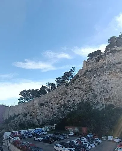 Gran Cerca Del Mar Y Castillo * Denia